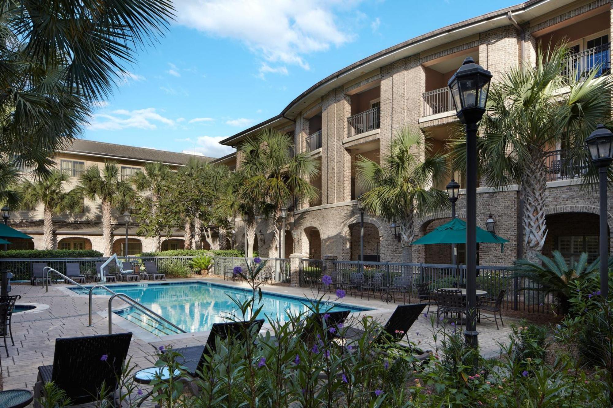Courtyard Charleston Mount Pleasant